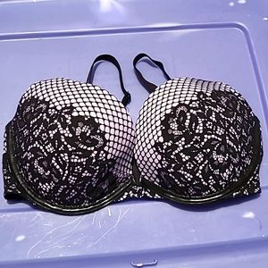 Victoria secret padded push-up bra 32DD
